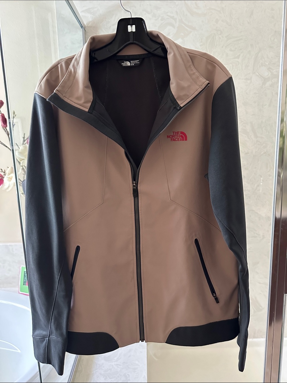 The North Face Men,s Two-Tone Tan & charcoal 
Utility Jacket